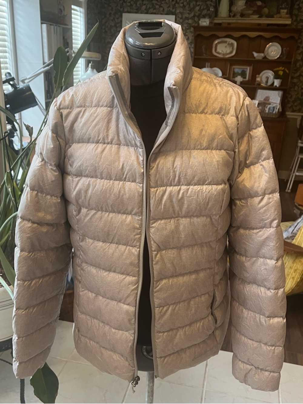 Women’s Lightweight Quilted down Puffer Jacket by Eddie Bauer size L